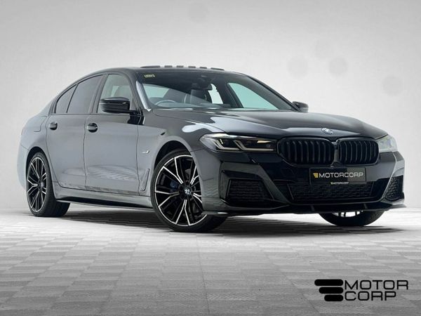 BMW 5-Series Saloon, Petrol Plug-in Hybrid, 2022, Black