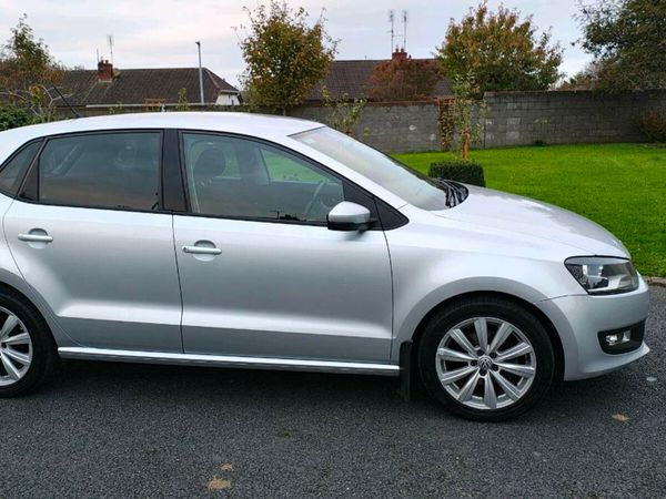 Volkswagen Polo Hatchback, Diesel, 2010, Silver