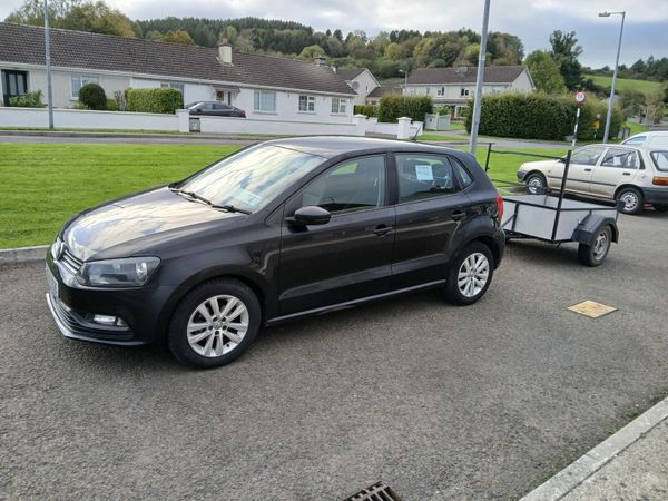 Volkswagen Polo Hatchback, Petrol, 2015, Black