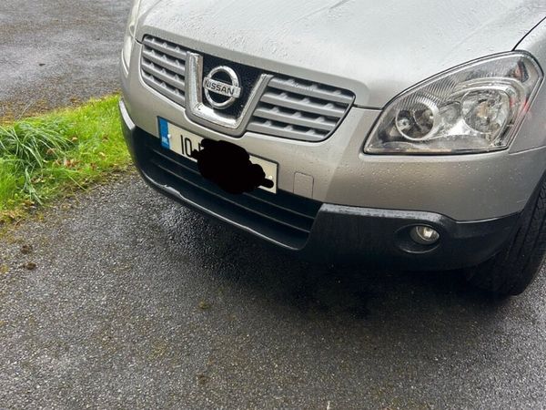 Nissan Qashqai Hatchback, Diesel, 2010, Silver