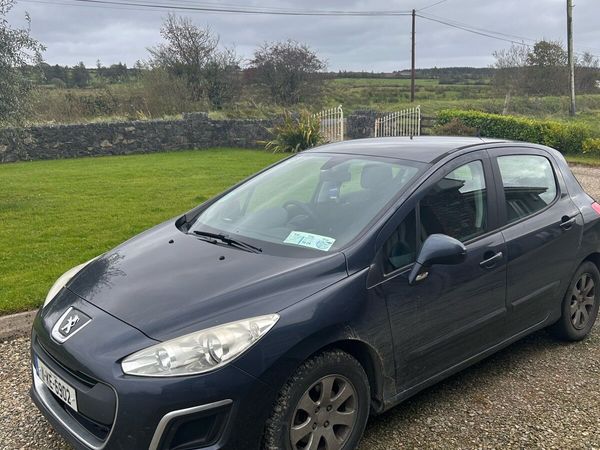 Peugeot 308 Hatchback, Diesel, 2011, Blue