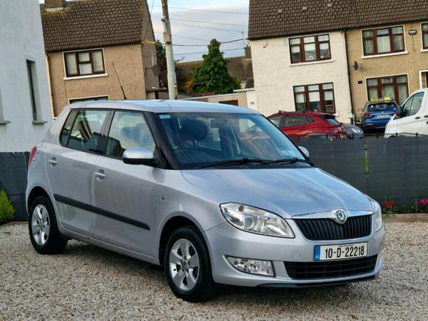 Skoda Fabia Hatchback, Petrol, 2010, Silver