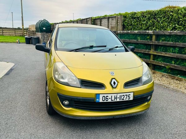 Renault Clio Hatchback, Petrol, 2006, Yellow