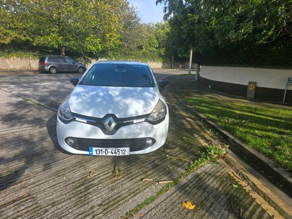 Renault Clio Hatchback, Petrol, 2013, White