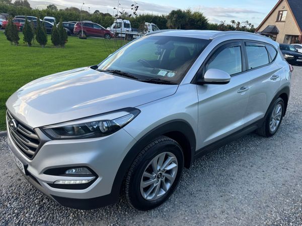 Hyundai Tucson SUV, Diesel, 2016, Silver