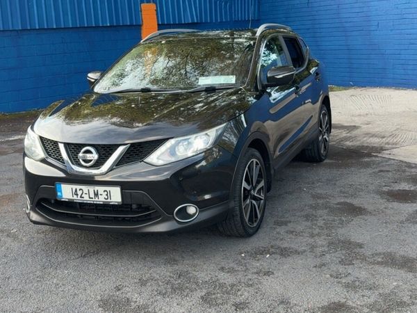 Nissan Qashqai Hatchback, Diesel, 2014, Black