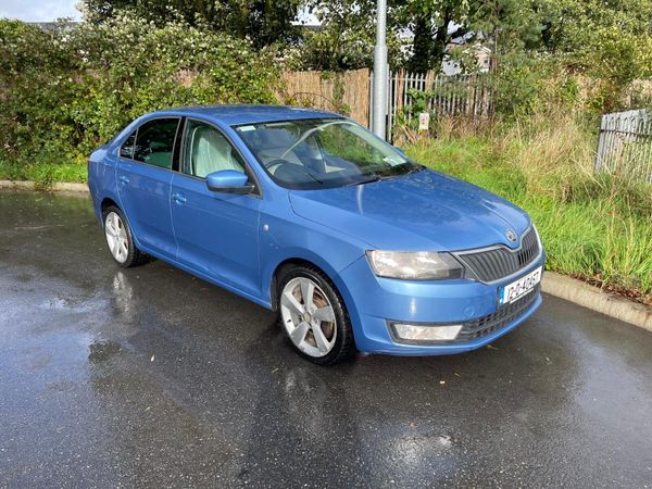 Skoda Rapid Saloon, Diesel, 2012, Blue