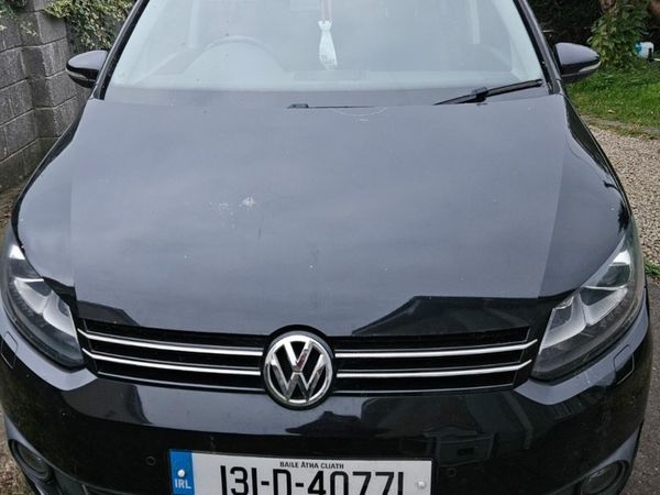 Volkswagen Touran MPV, Petrol, 2013, Black