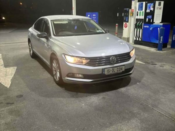 Volkswagen Passat Saloon, Diesel, 2015, Silver