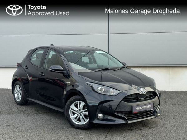 Toyota Yaris Hatchback, Petrol Hybrid, 2021, Black