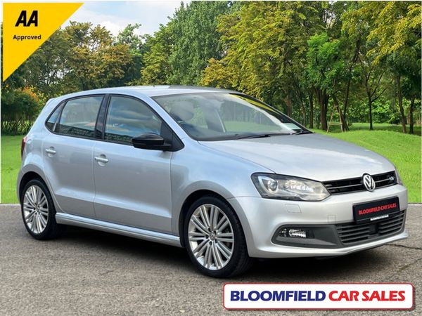 Volkswagen Polo Hatchback, Petrol, 2014, Silver