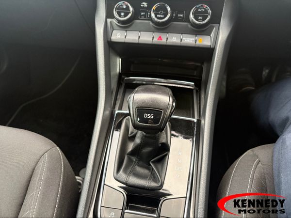 Skoda Karoq Estate, Diesel, 2019, Grey