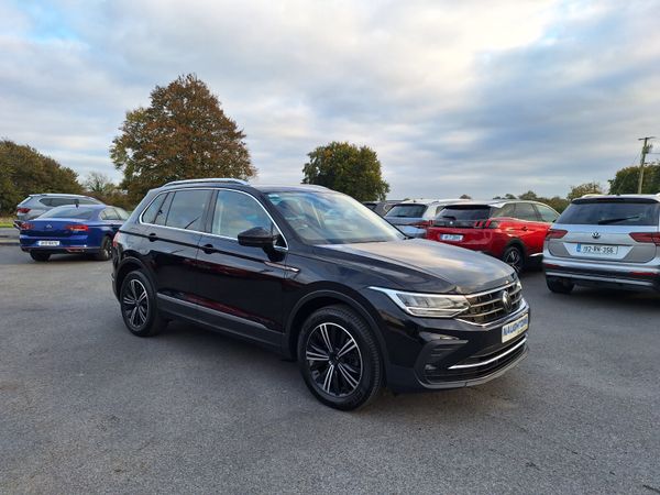 Volkswagen Tiguan SUV, Diesel, 2023, Black
