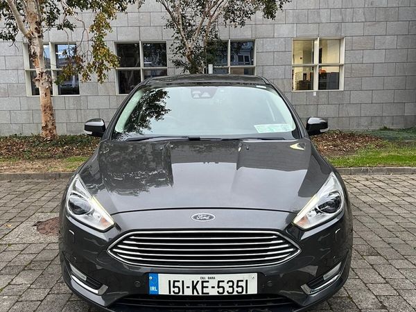 Ford Focus Hatchback, Petrol, 2015, Grey