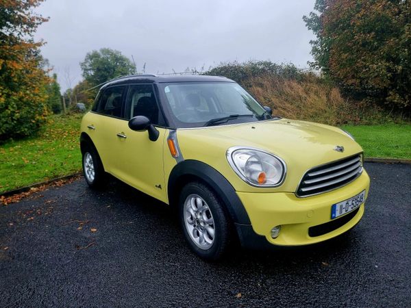 Mini Countryman Hatchback, Diesel, 2011, Yellow