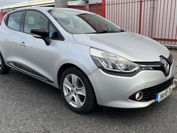 Renault Clio Hatchback, Petrol, 2014, Silver