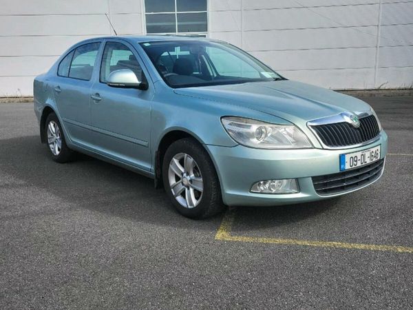 Skoda Octavia Hatchback, Diesel, 2009, Green