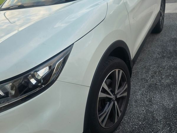 Nissan Qashqai MPV, Diesel, 2019, White
