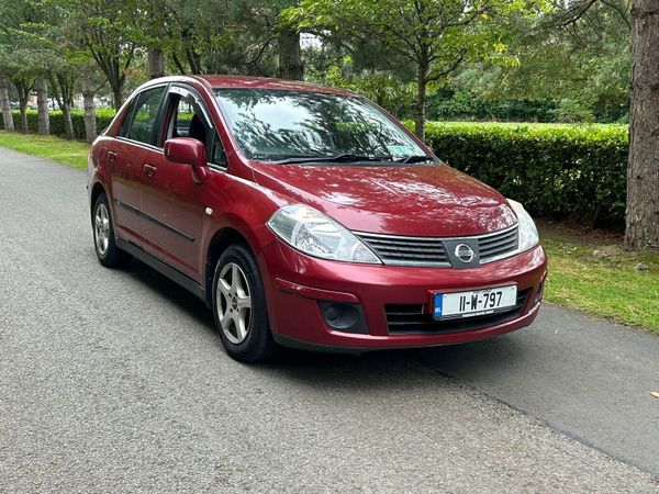 Nissan Tiida Saloon, Diesel, 2011, Red