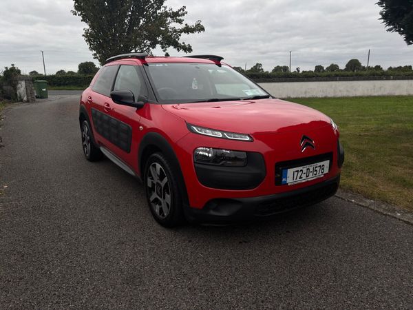 Citroen C4 Cactus Hatchback, Diesel, 2017, Red