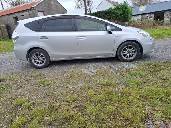 Toyota Prius MPV, Petrol Hybrid, 2012, Silver