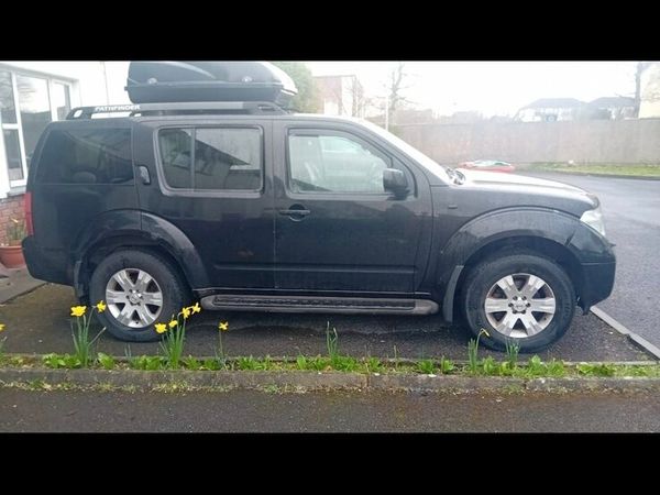 Nissan Pathfinder SUV, Diesel, 2006, Black