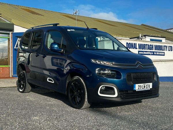 Citroen Berlingo Multispace MPV, Petrol, 2021, Blue