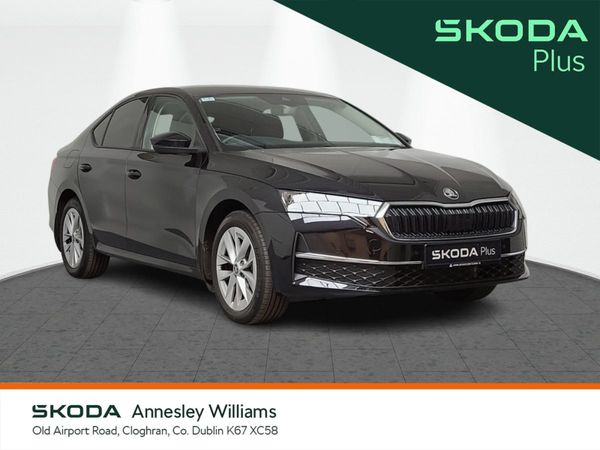 Skoda Octavia Saloon, Diesel, 2025, Black