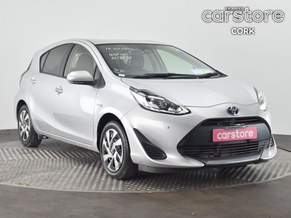 Toyota Aqua Hatchback, Petrol Hybrid, 2020, Silver