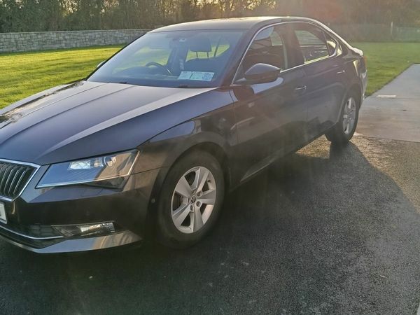 Skoda Superb Saloon, Diesel, 2016, Brown