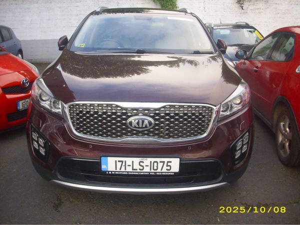 Kia Sorento Estate, Diesel, 2017, Red