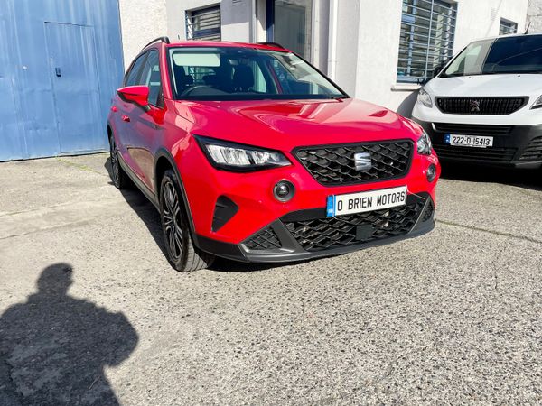 SEAT Arona SUV, Petrol, 2023, Red