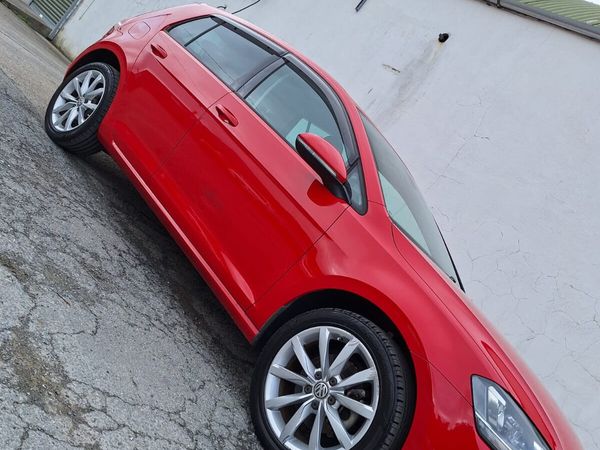 Volkswagen Golf Hatchback, Petrol, 2017, Red