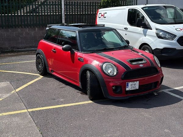 Mini Cooper Hatchback, Petrol, 2007, Red