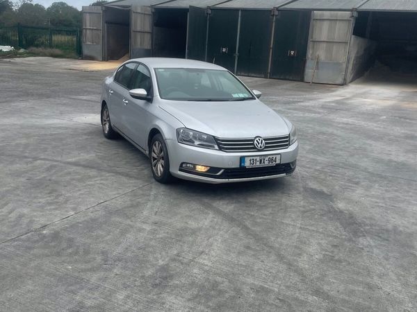 Volkswagen Passat Saloon, Diesel, 2013, Silver