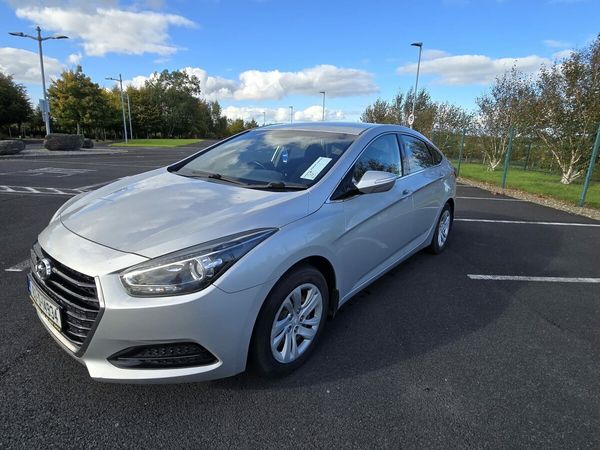 Hyundai i40 Saloon, Diesel, 2016, Silver