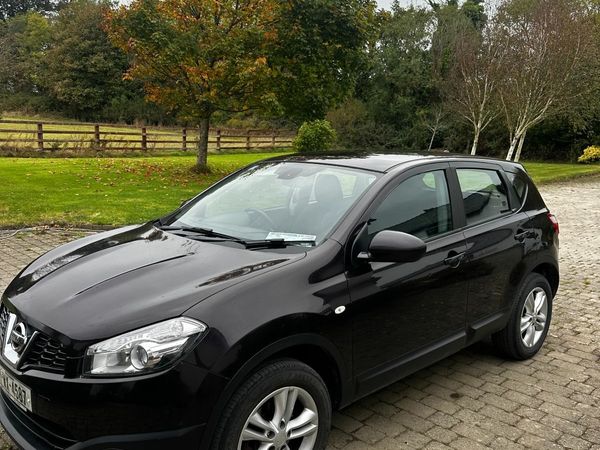Nissan Qashqai Hatchback, Diesel, 2011, Black