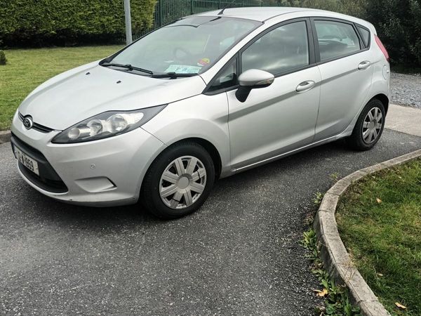 Ford Fiesta Hatchback, Diesel, 2012, Silver