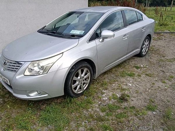 Toyota Avensis Saloon, Diesel, 2010, Silver