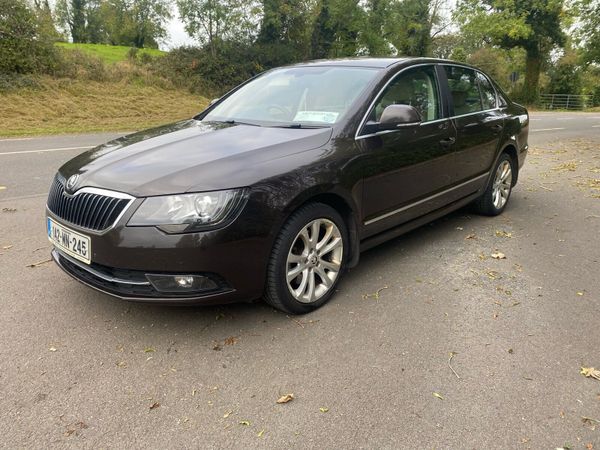 Skoda Superb Saloon, Diesel, 2014, Brown