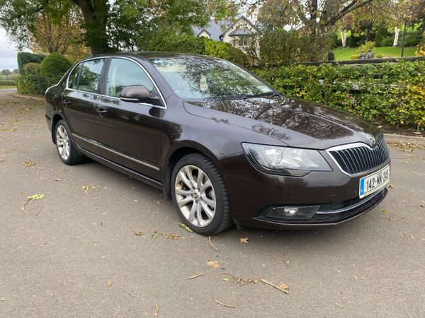 Skoda Superb Saloon, Diesel, 2014, Brown
