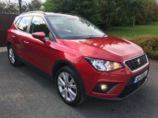 SEAT Arona MPV, Petrol, 2018, Red