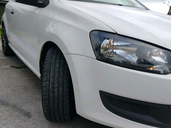 Volkswagen Polo Hatchback, Petrol, 2012, White