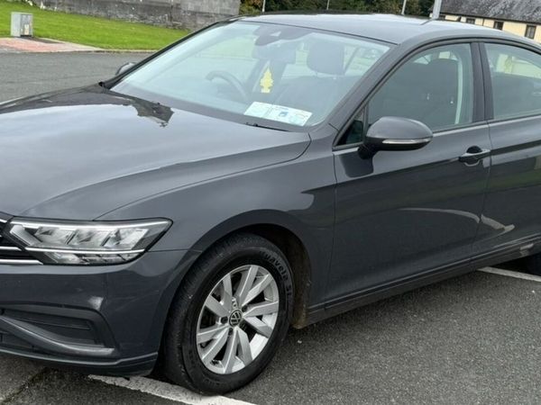 Volkswagen Passat Saloon, Diesel, 2021, Grey