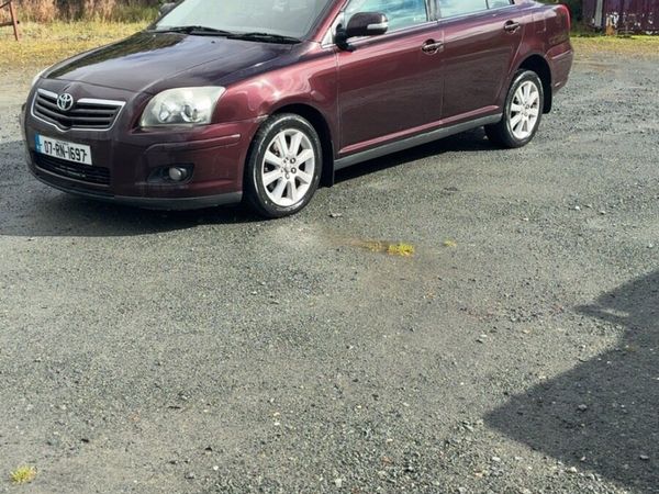 Toyota Avensis Saloon, Diesel, 2007, Red