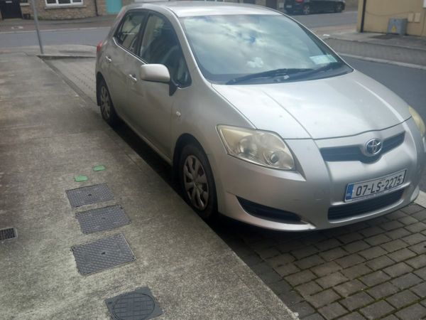 Toyota Auris Hatchback, Petrol, 2007, Silver