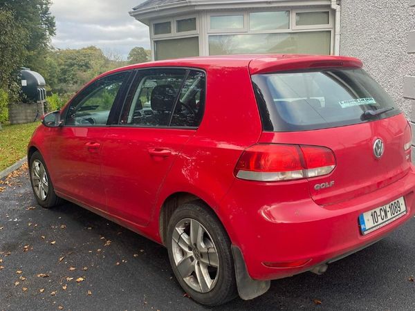 Volkswagen Golf Hatchback, Diesel, 2010, Red