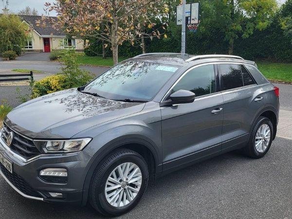 Volkswagen T-Roc SUV, Diesel, 2019, Grey