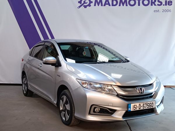 Honda Grace Saloon, Petrol Hybrid, 2015, Silver