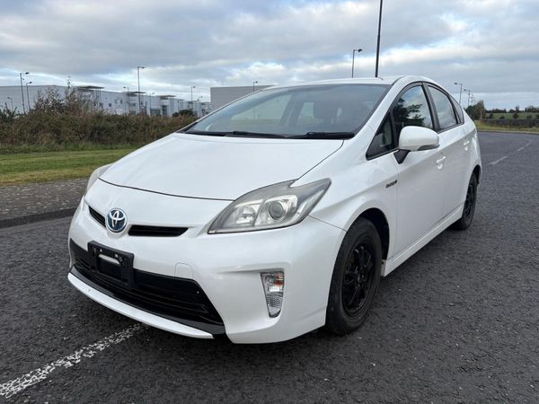 Toyota Prius Hatchback, Petrol, 2013, White